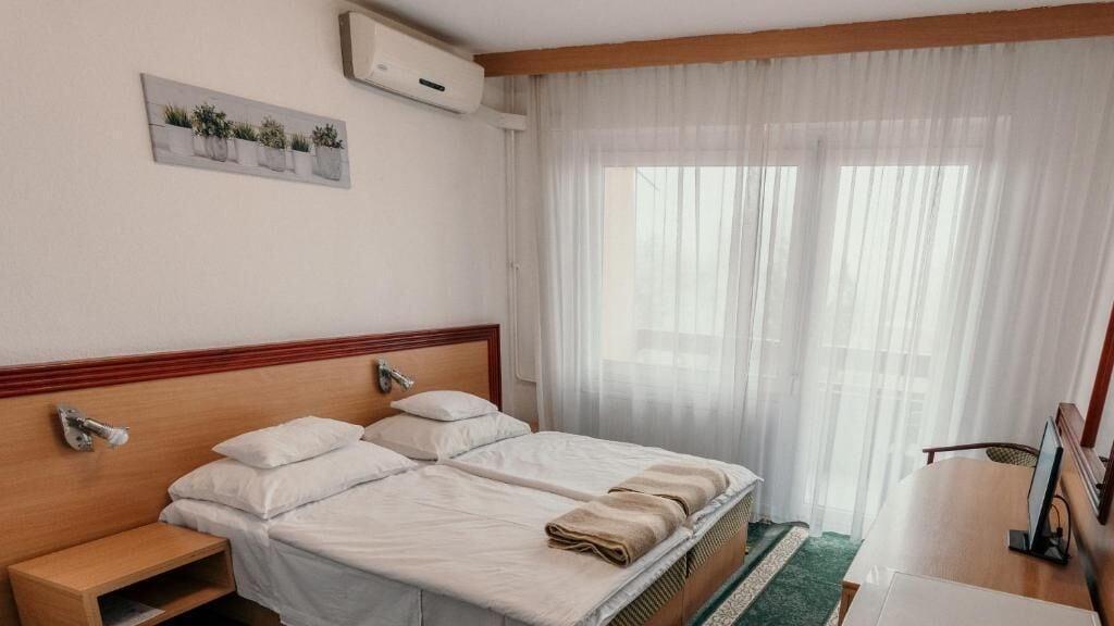Tisza Sport Hotel Szeged Esterno foto