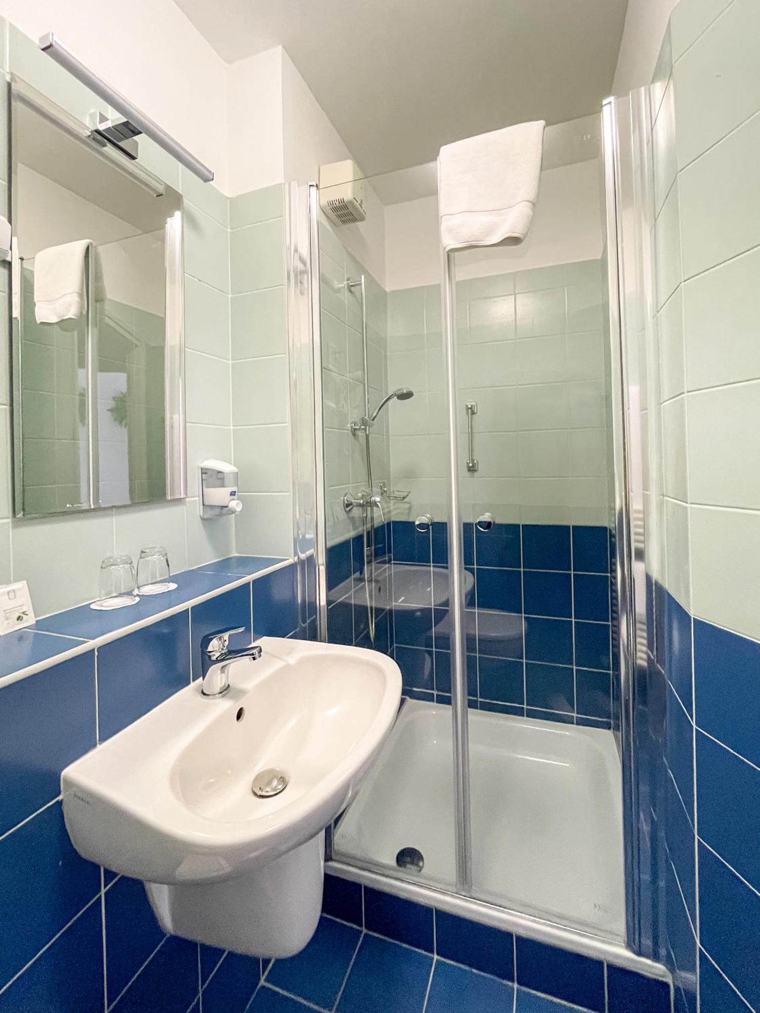 Tisza Sport Hotel Szeged Esterno foto