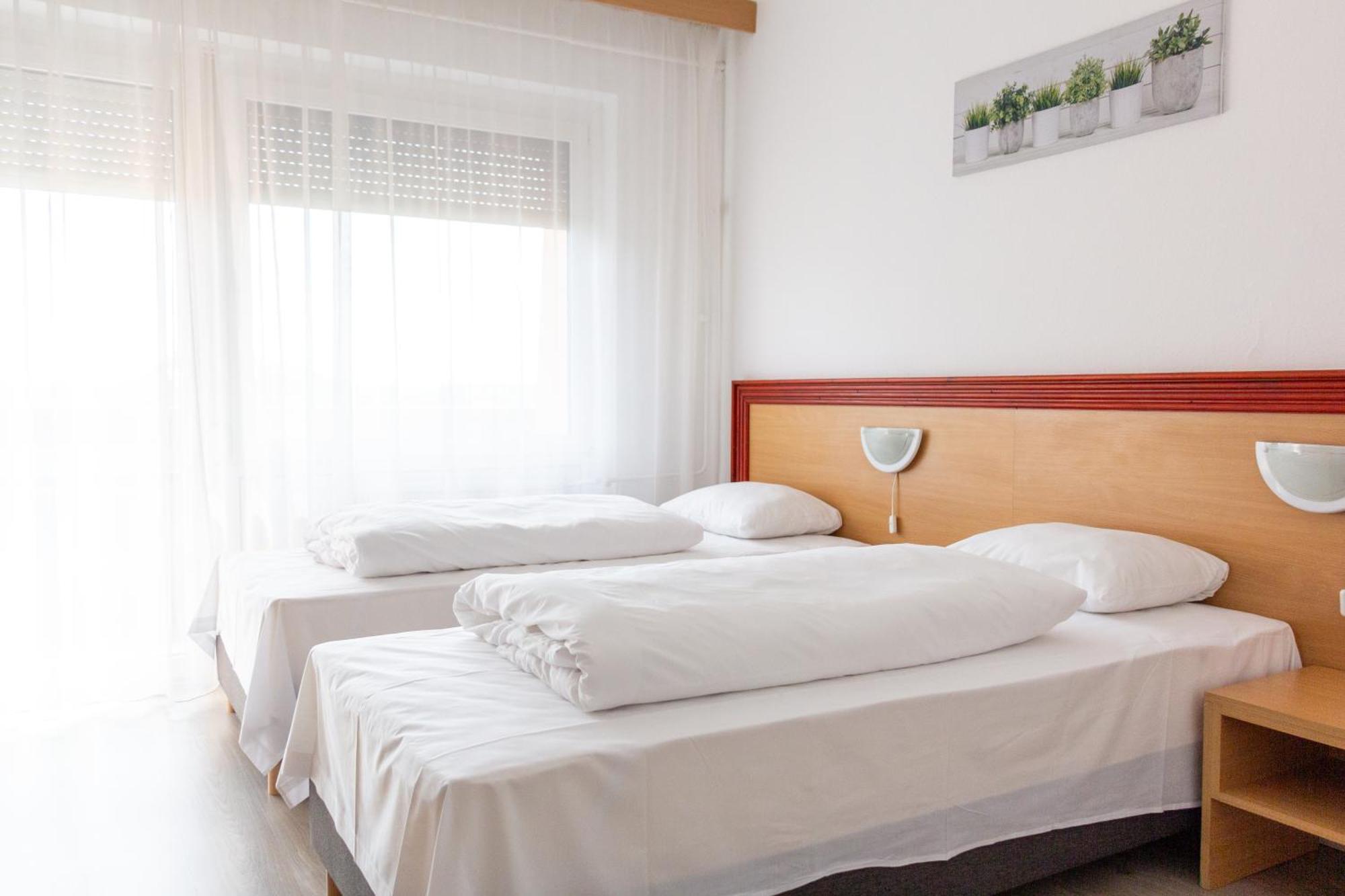 Tisza Sport Hotel Szeged Esterno foto