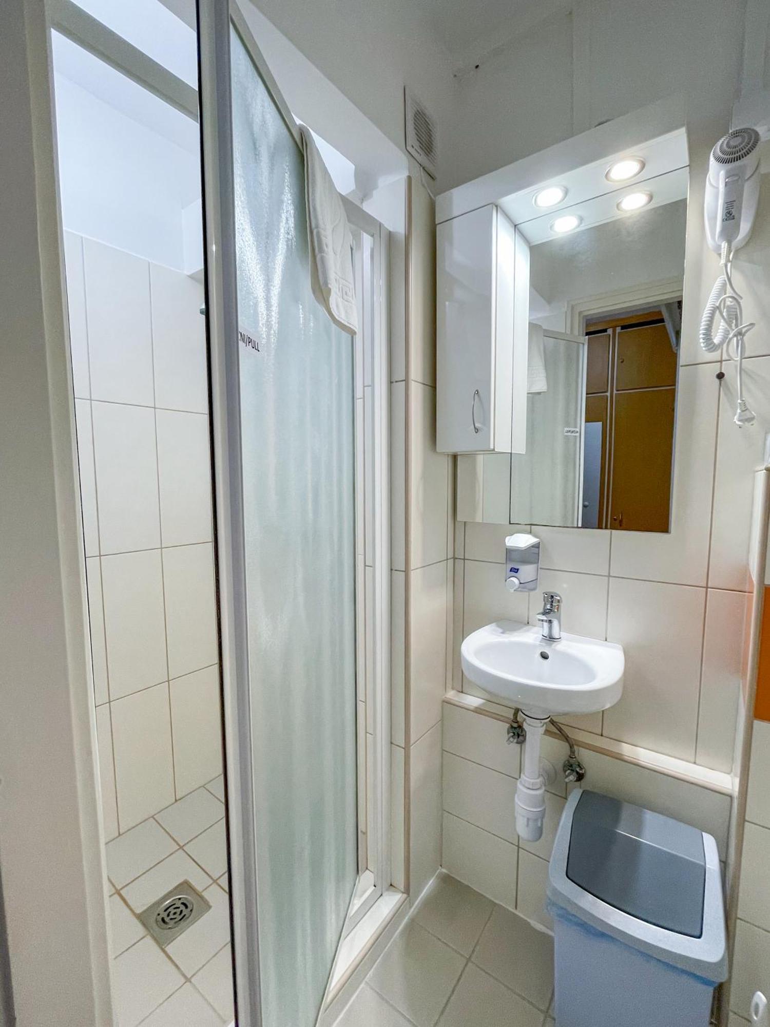 Tisza Sport Hotel Szeged Esterno foto