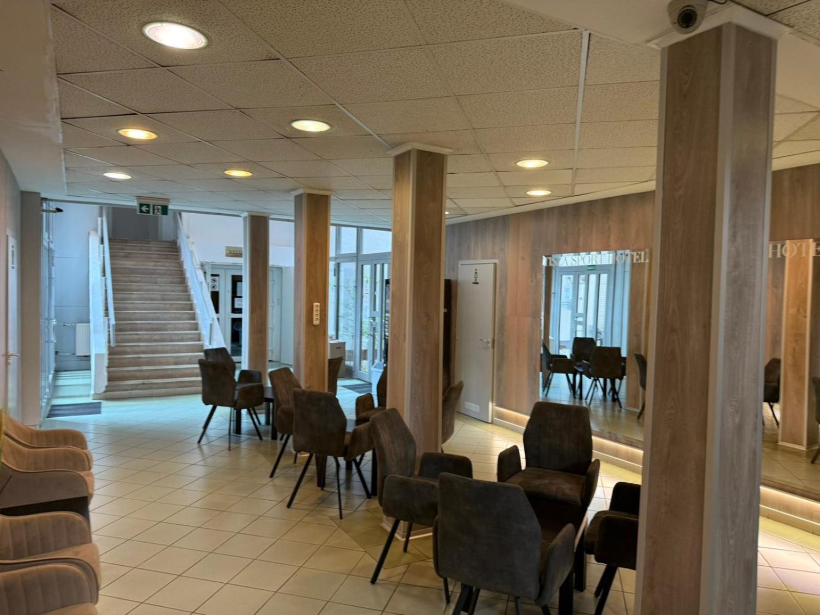 Tisza Sport Hotel Szeged Esterno foto